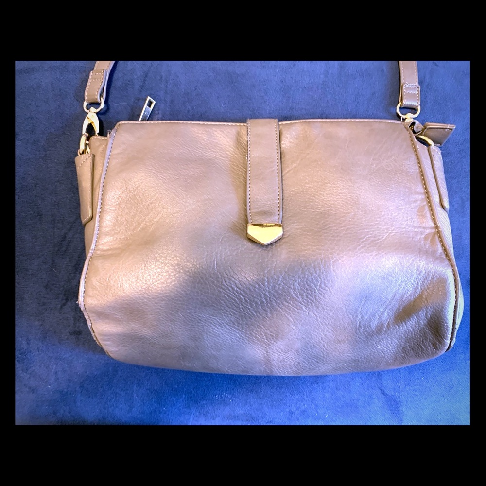 Grey cross shoulder bag